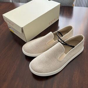 Esprit Beige Slip-On Sneakers